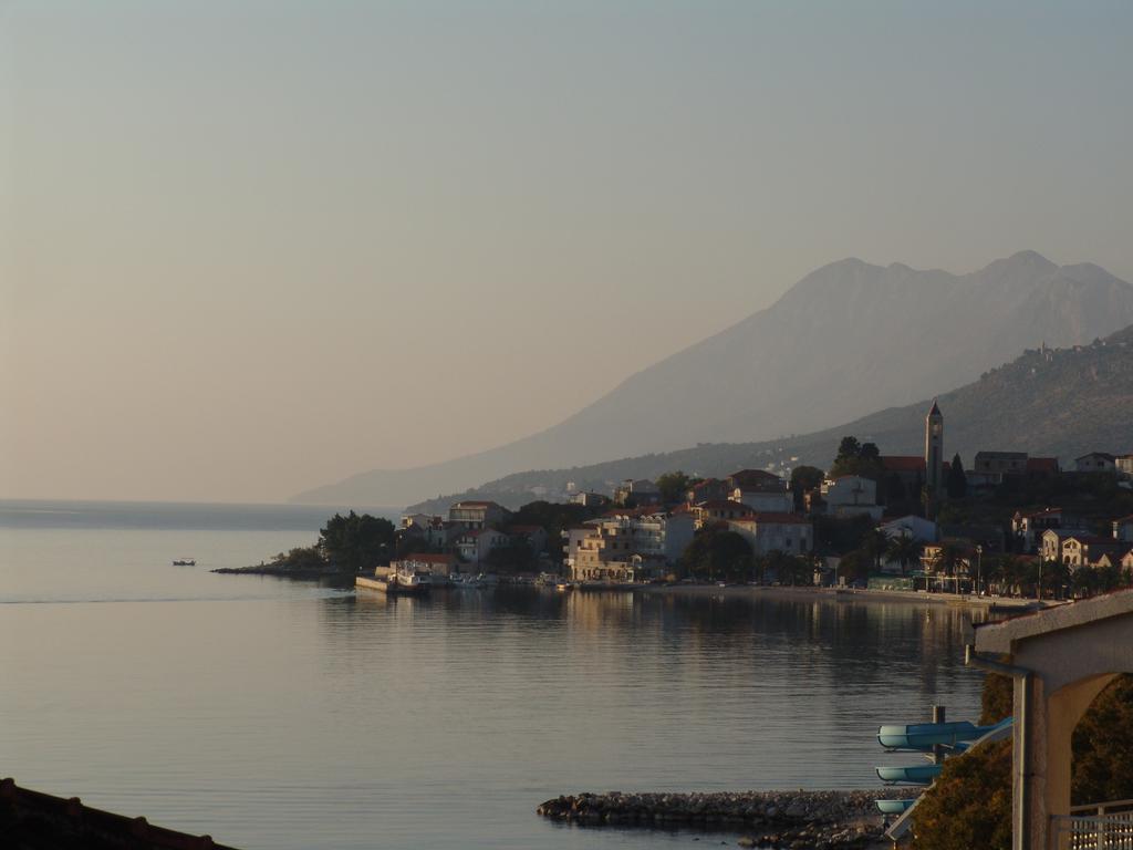 Apartment Davor Gradac  Chambre photo