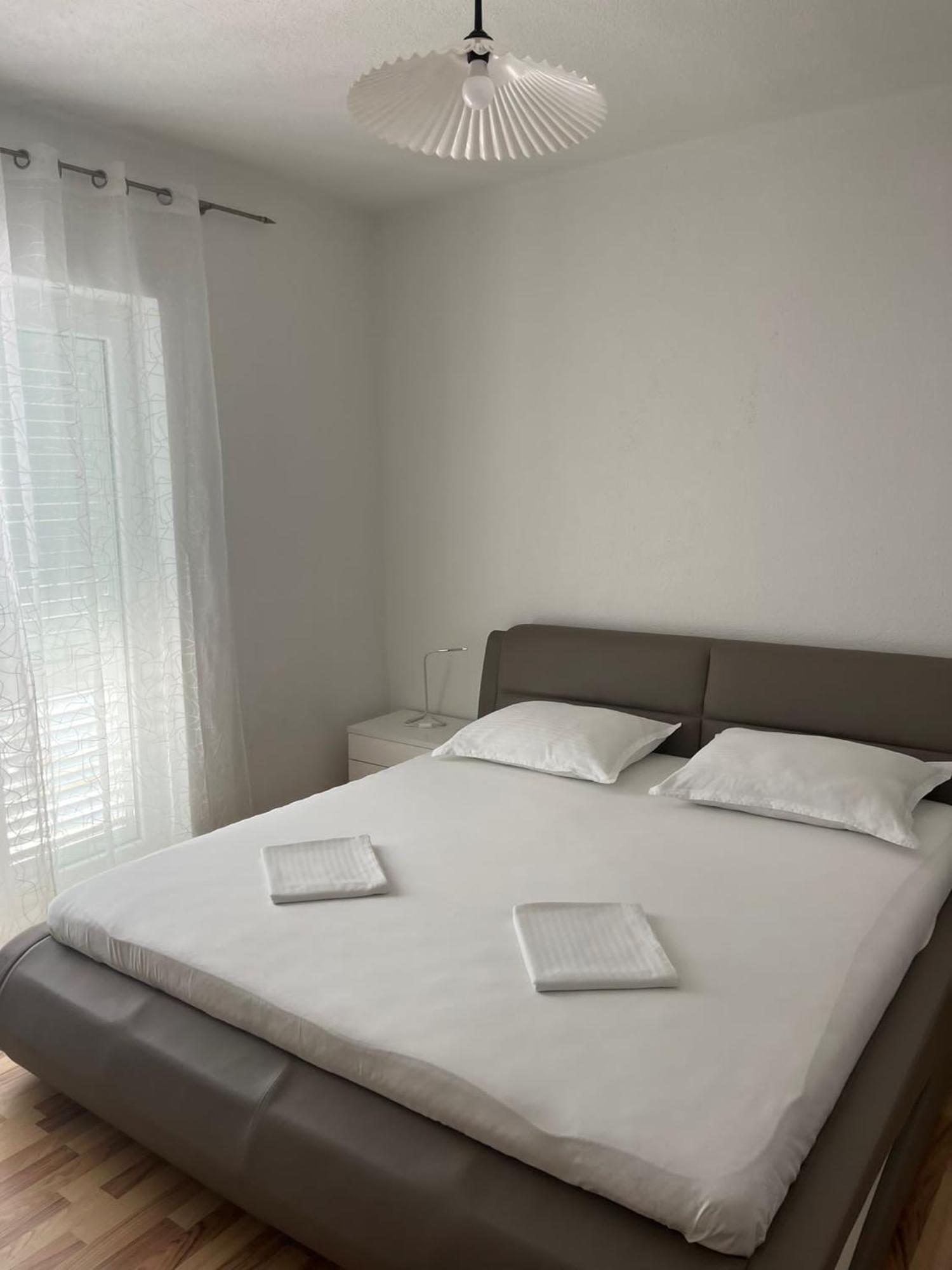 Apartment Davor Gradac  Extérieur photo