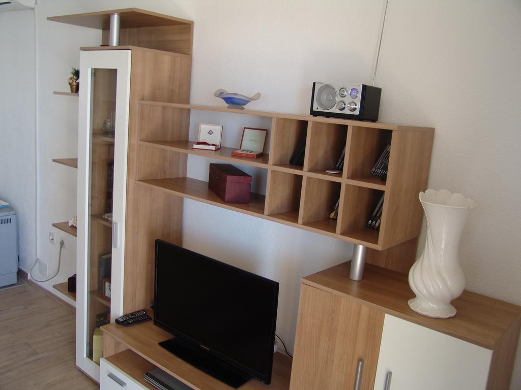 Apartment Davor Gradac  Chambre photo