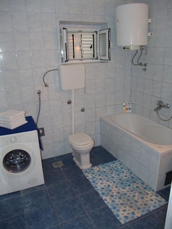 Apartment Davor Gradac  Chambre photo